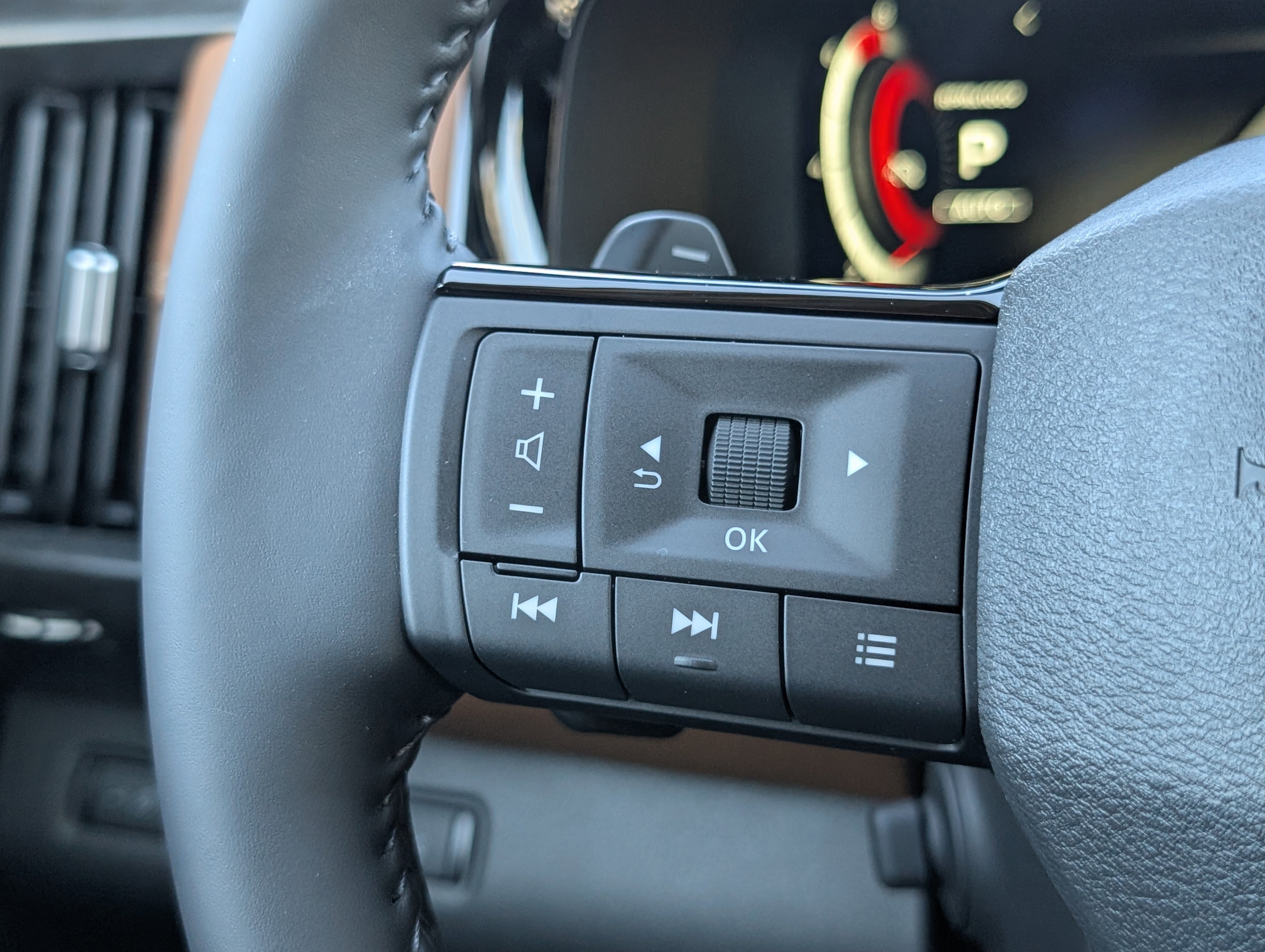 New 2026 Nissan Pathfinder Platinum image 14