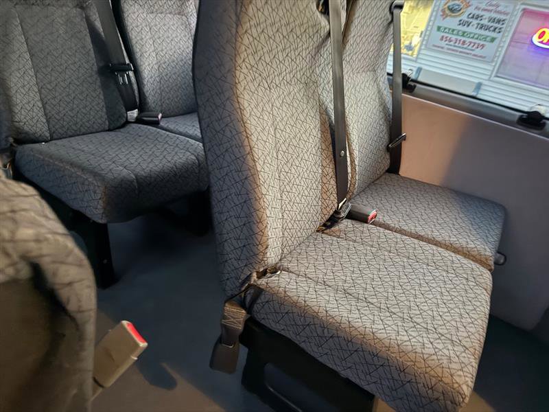 Used 2010 Ford E-250 and Econoline 250 Extended image 21