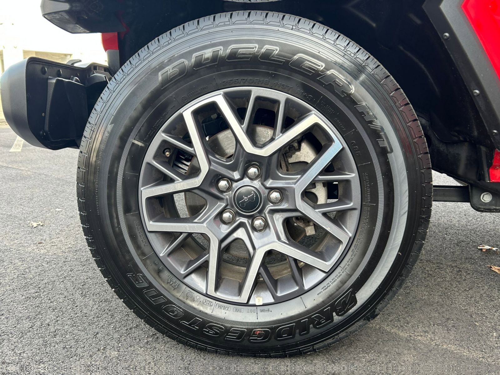 Used 2025 Jeep Wrangler Sahara image 30