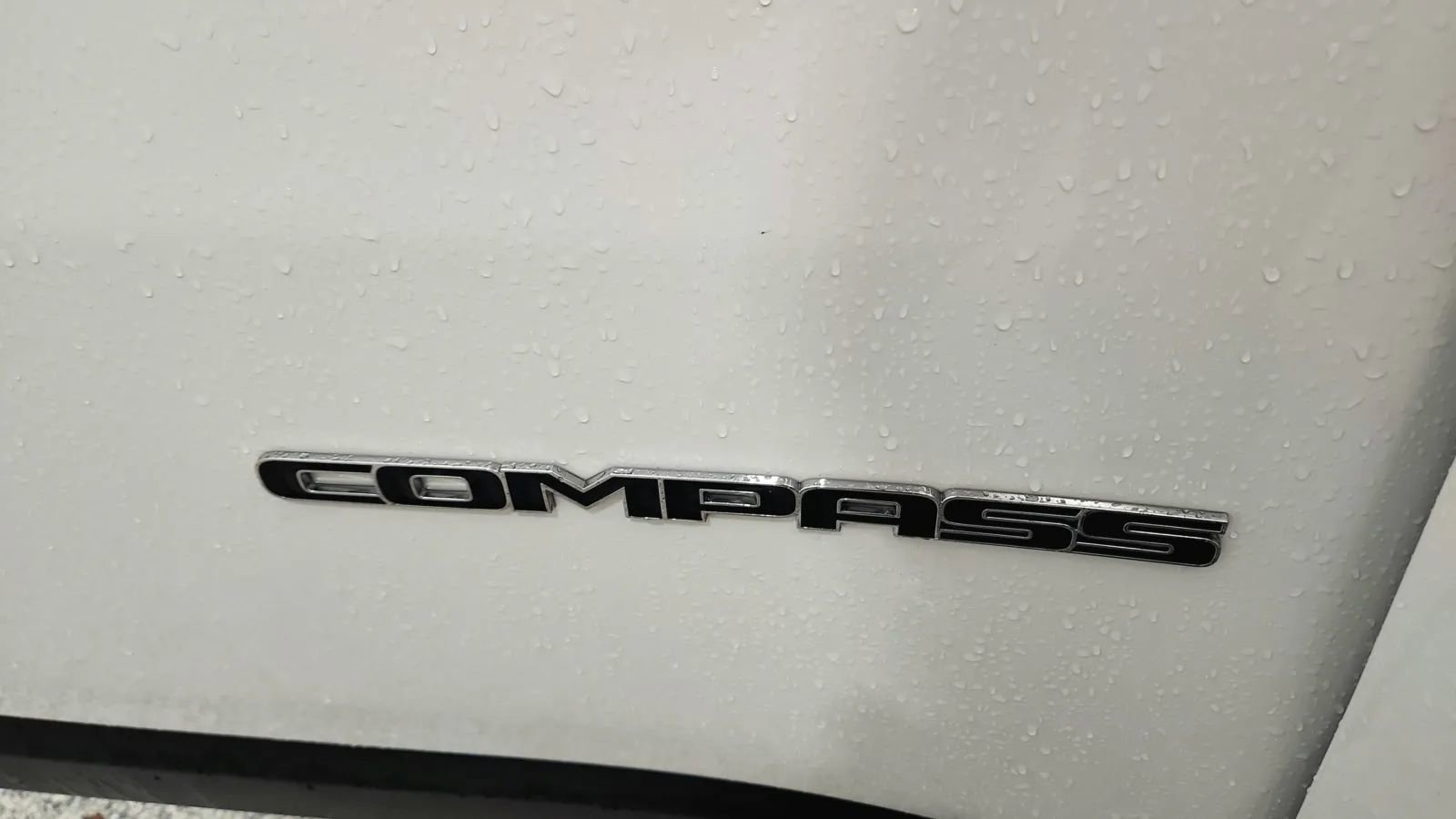 Used 2022 Jeep Compass Latitude image 17