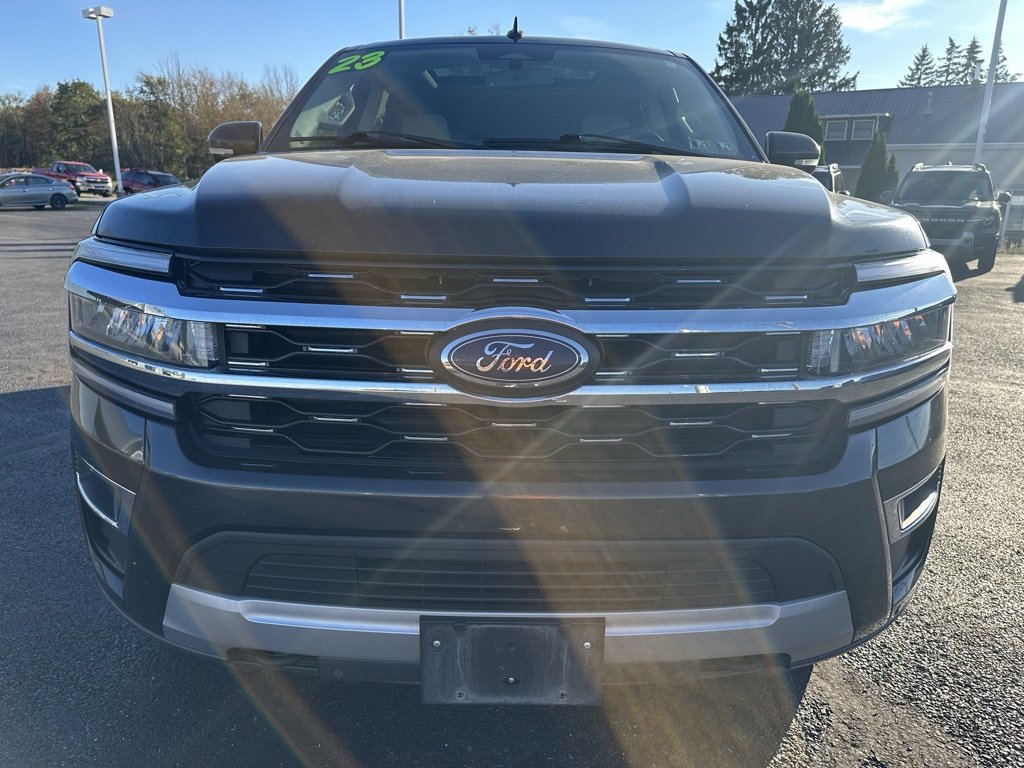 Used 2023 Ford Expedition Max Limited image 14