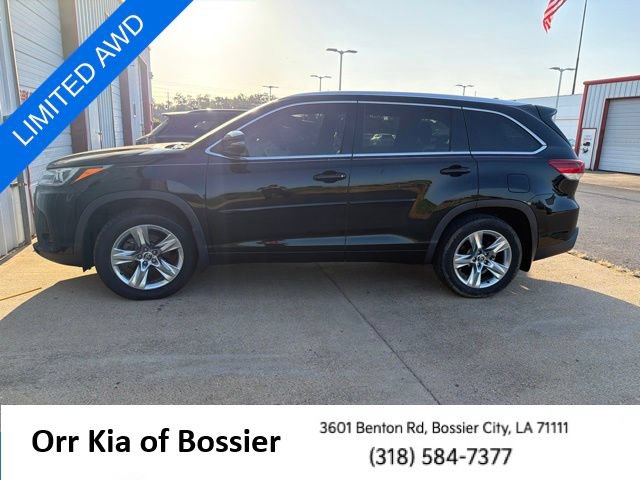 Used 2019 Toyota Highlander Limited w/ Protection Package #3 AWD/4WD image 2