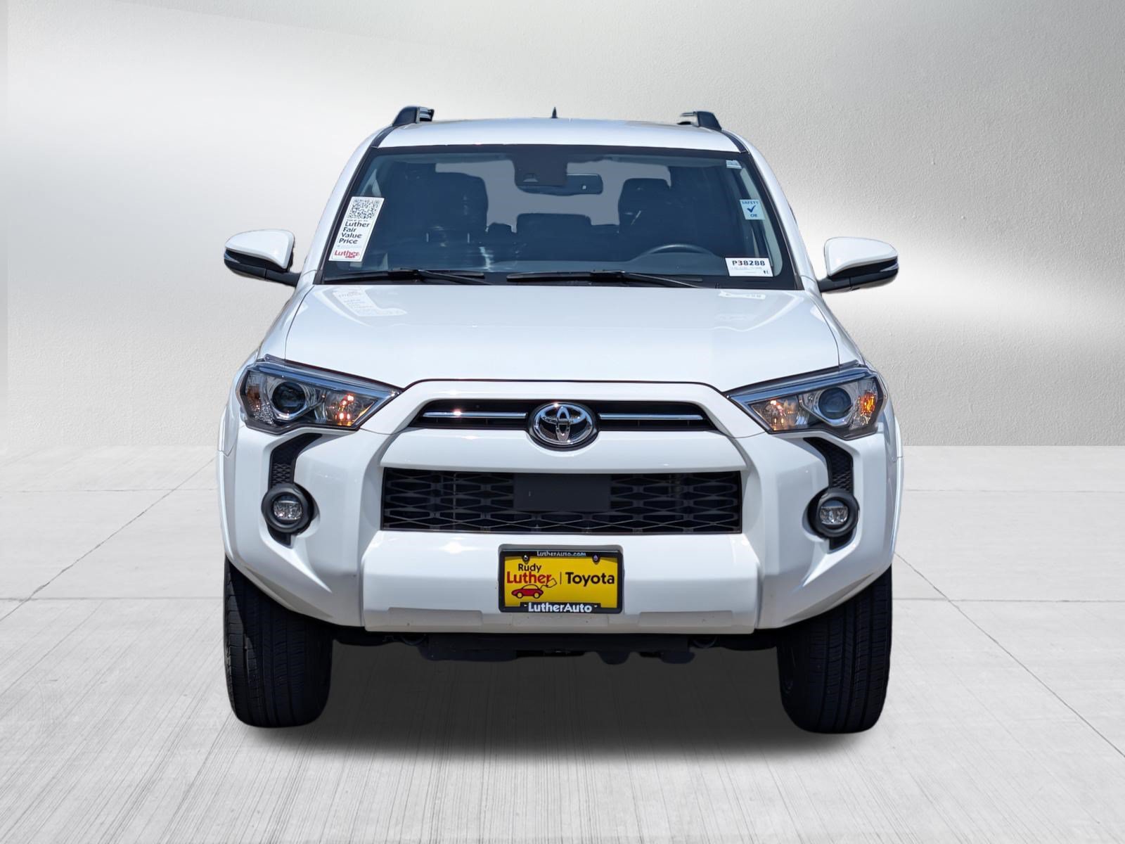Certified 2024 Toyota 4Runner SR5 Premium AWD/4WD image 2