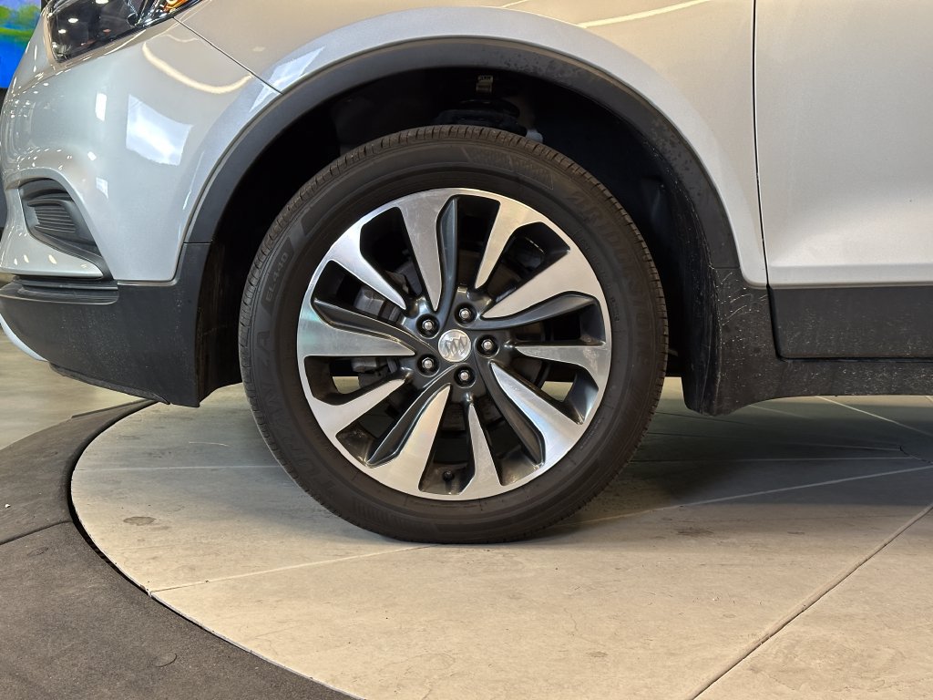 Used 2021 Buick Encore Preferred w/ Safety Package AWD/4WD image 25