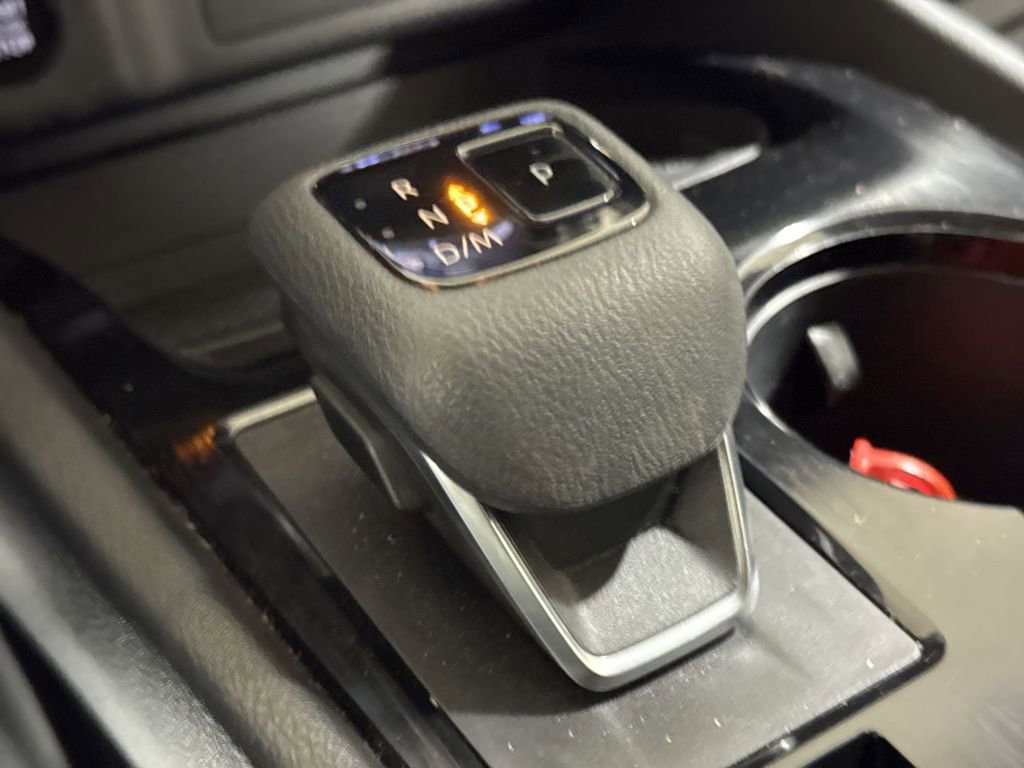 Used 2024 Nissan Rogue SV image 17