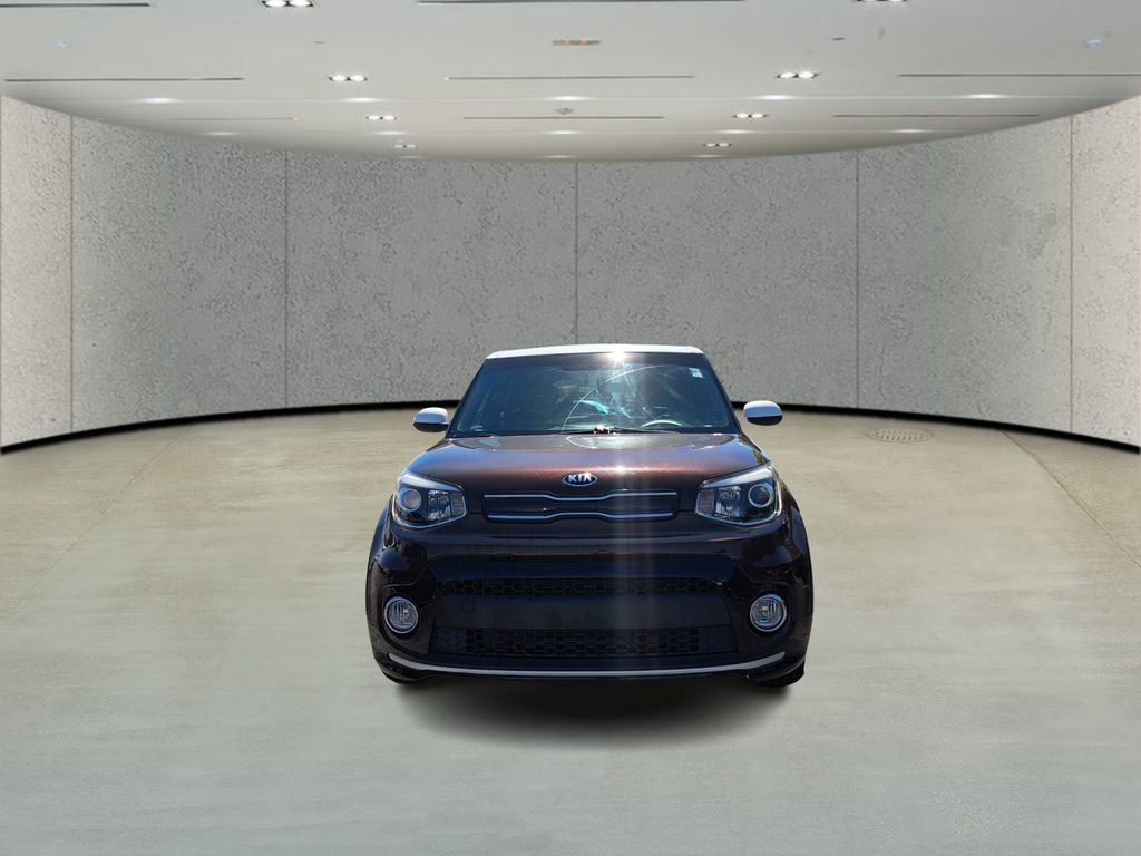 Used 2017 Kia Soul + image 2