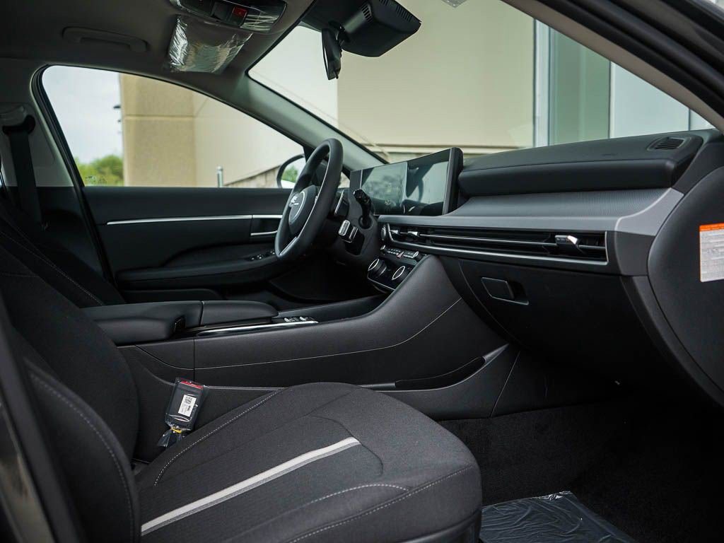 New 2026 Hyundai Sonata Blue FWD image 9