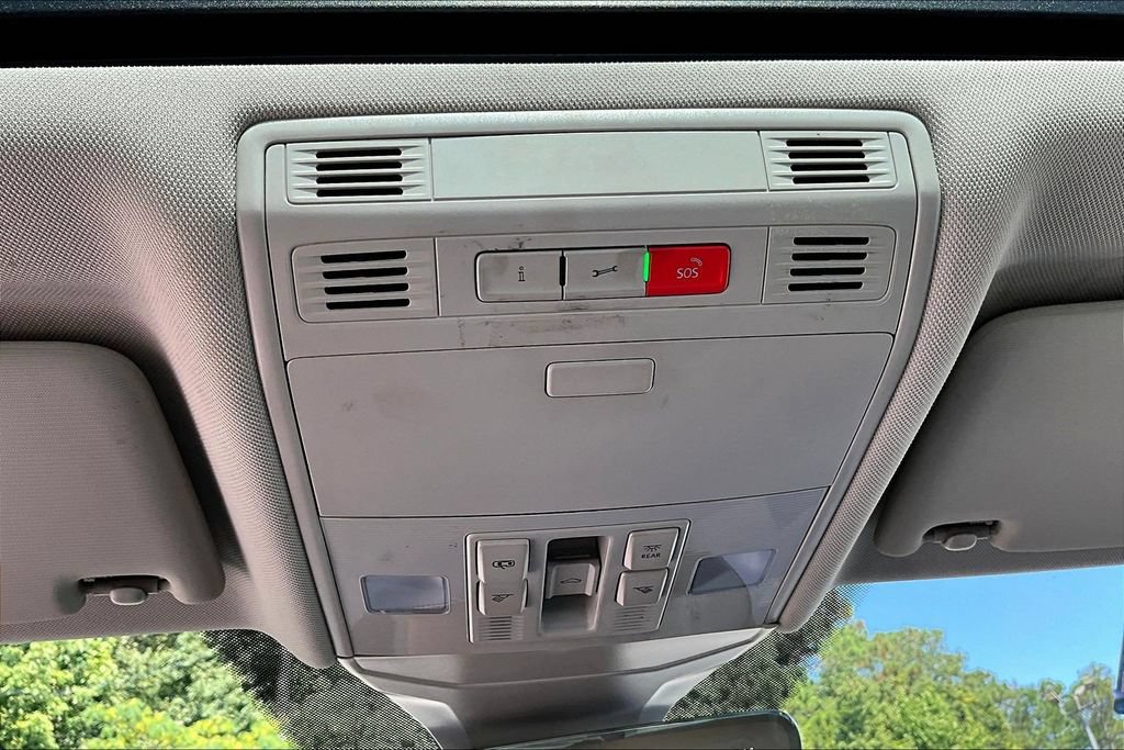 Used 2023 Volkswagen Jetta SE FWD image 16