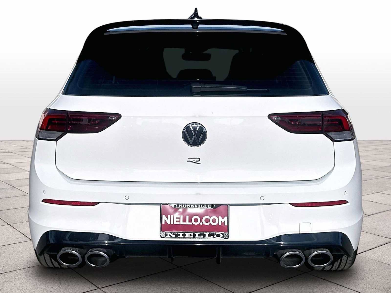 Used 2025 Volkswagen Golf AWD/4WD image 9