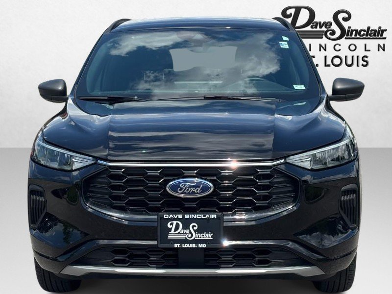 Used 2024 Ford Escape ST-Line w/ Tech Pack #1 AWD/4WD image 8
