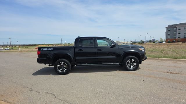 Used 2019 Toyota Tacoma TRD Sport image 5