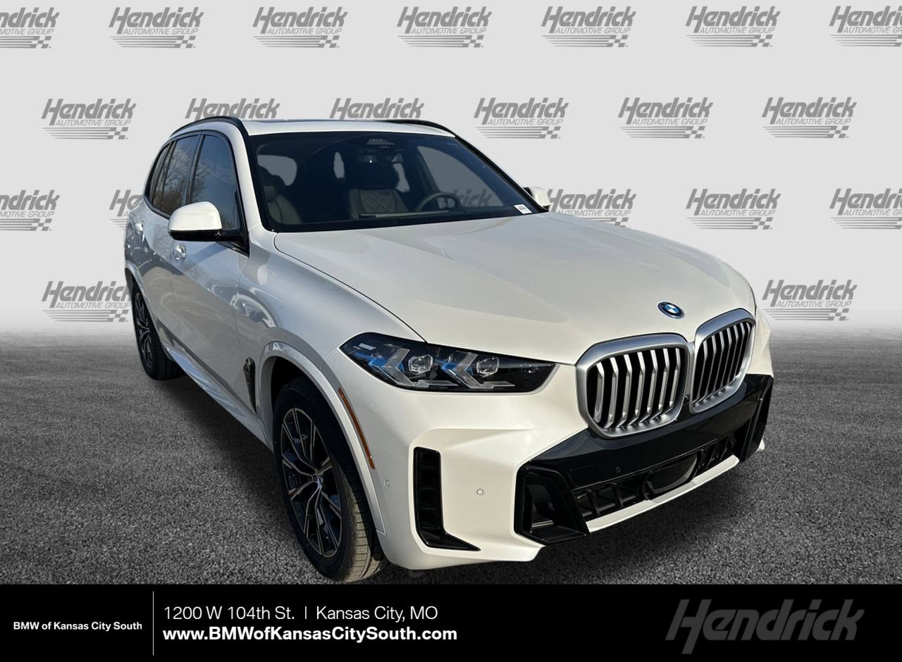 Used 2026 BMW X5 xDrive50e w/ M Sport Package AWD/4WD image 1