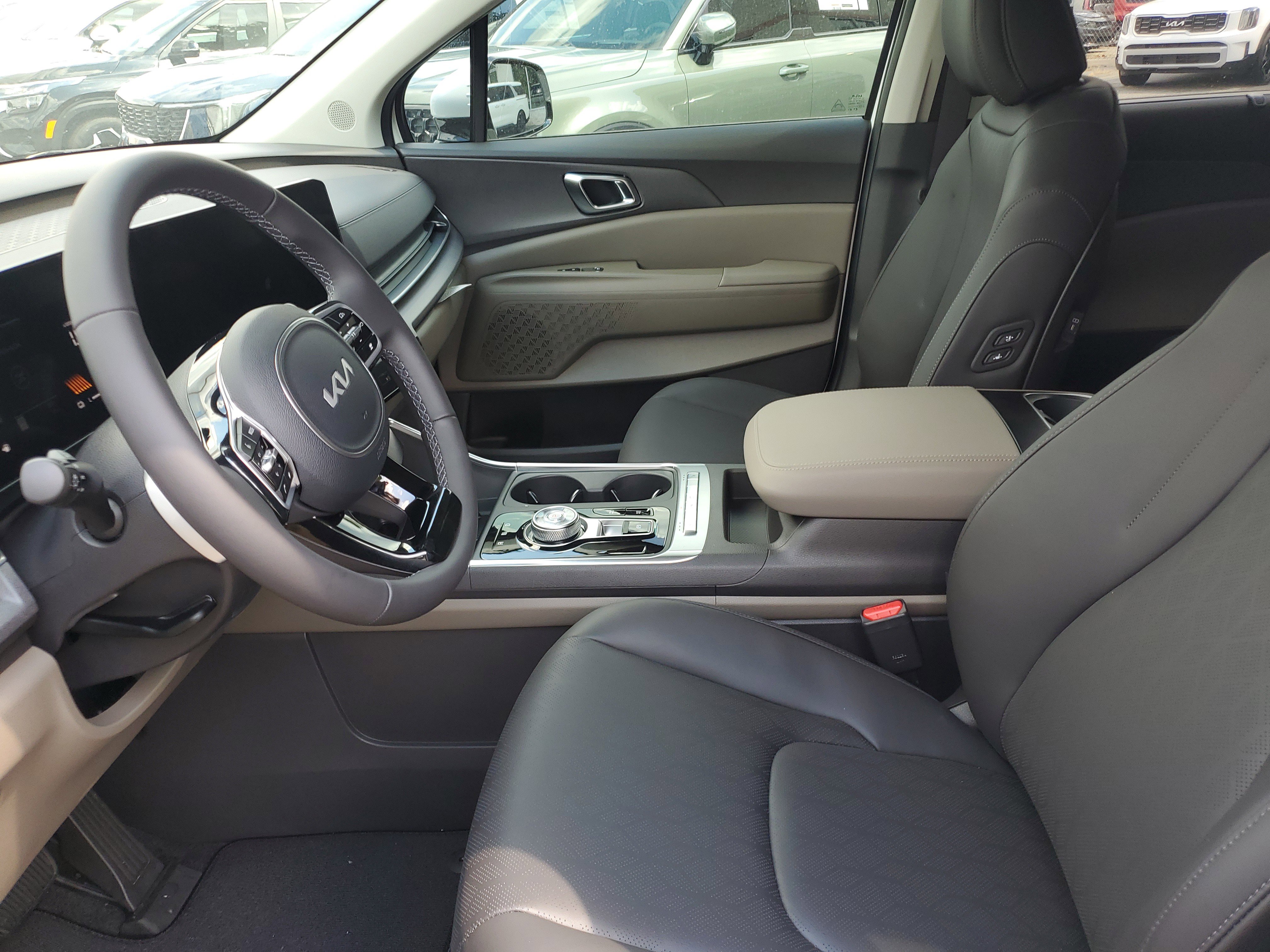 New 2026 Kia Carnival EX image 19