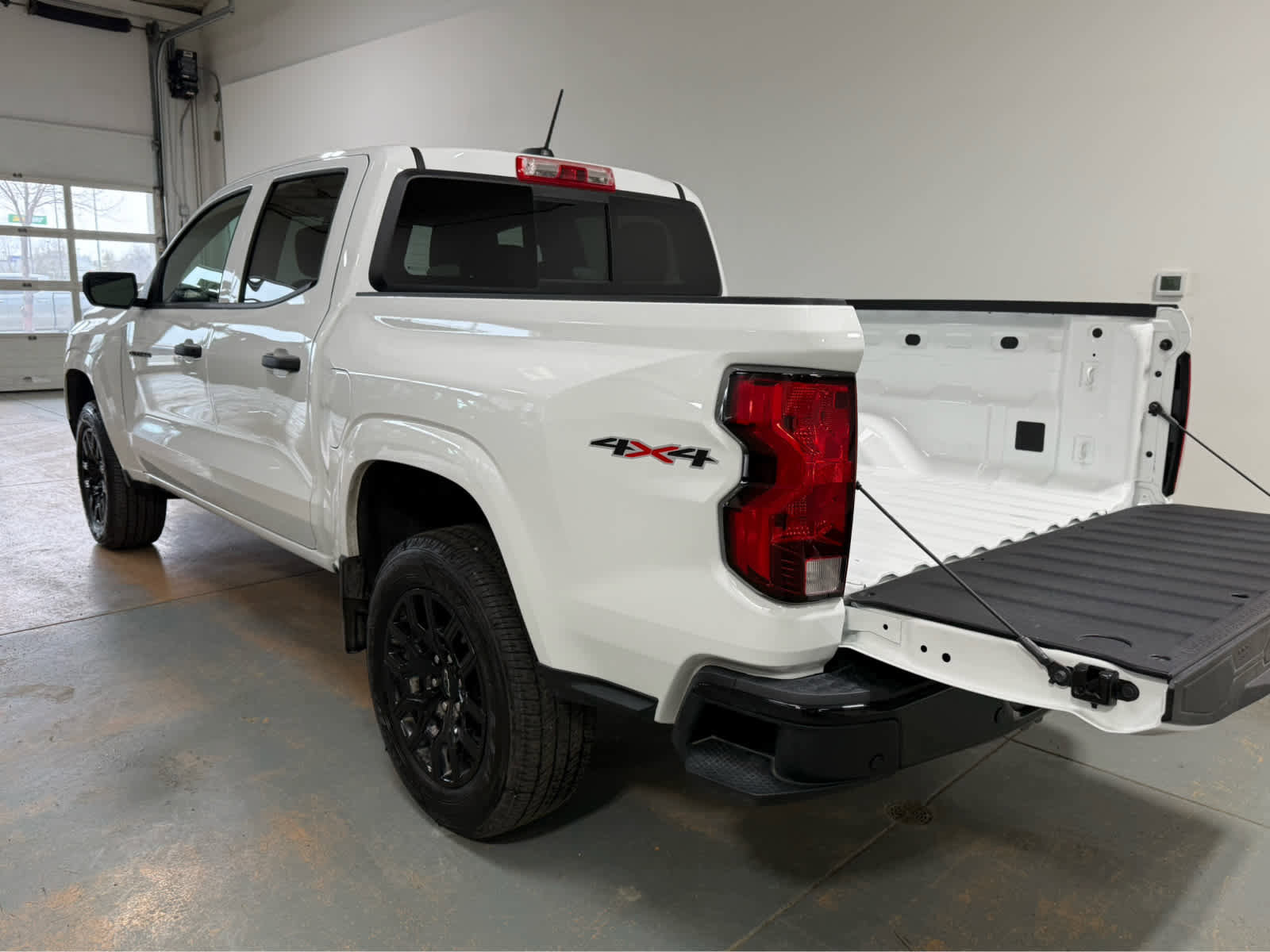 Certified 2026 Chevrolet Colorado W/T w/ WT Custom Package AWD/4WD image 4