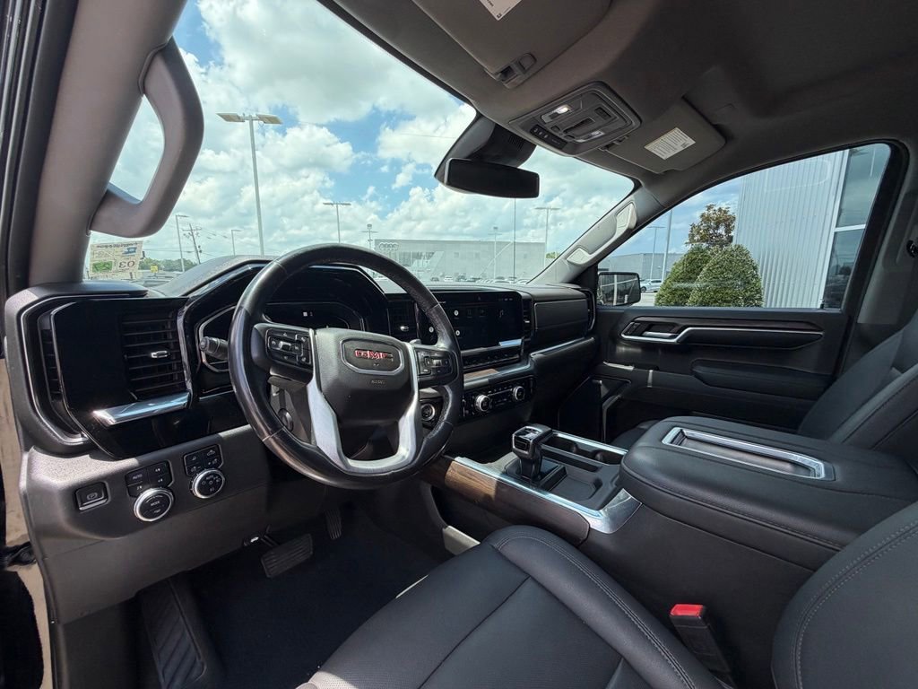 Used 2022 GMC Sierra 1500 SLT AWD/4WD image 12