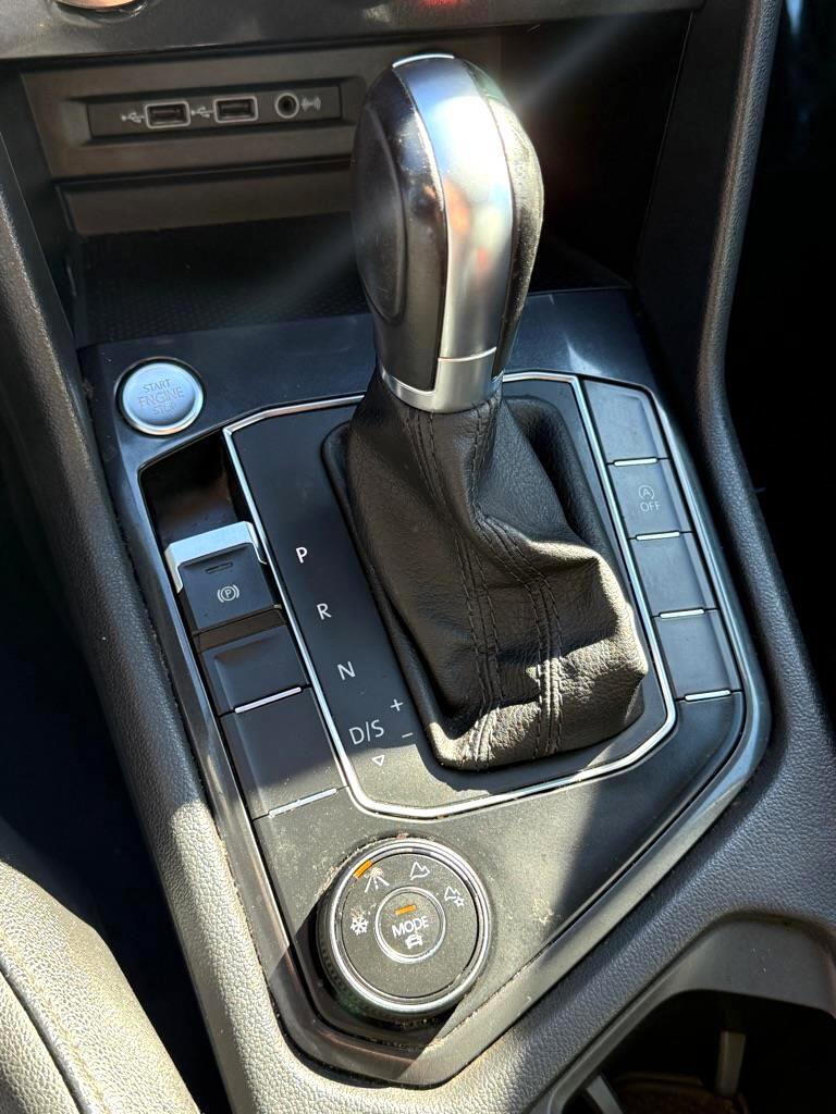 Used 2019 Volkswagen Tiguan SE image 23