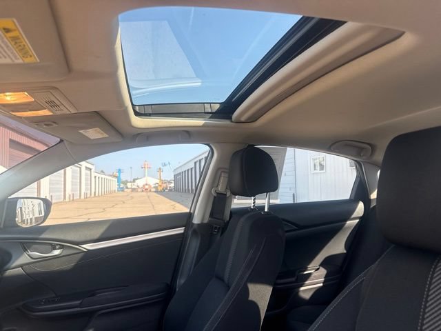 Used 2018 Honda Civic EX-T image 2