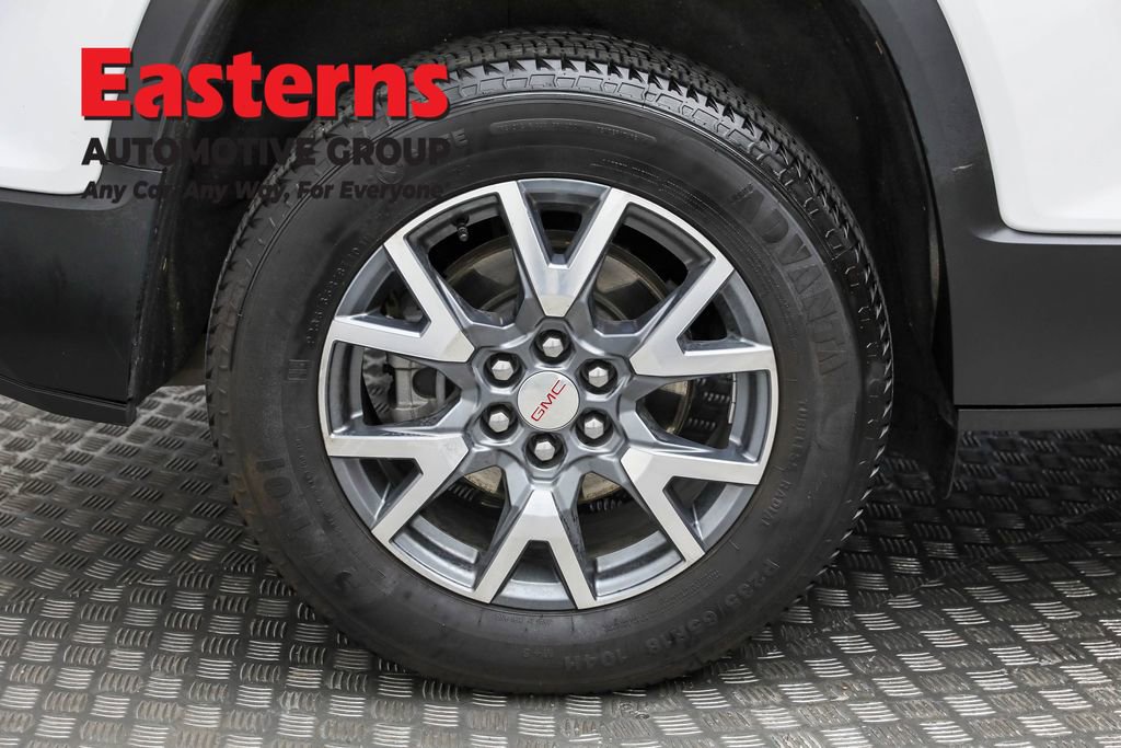 Used 2023 GMC Acadia SLT image 33