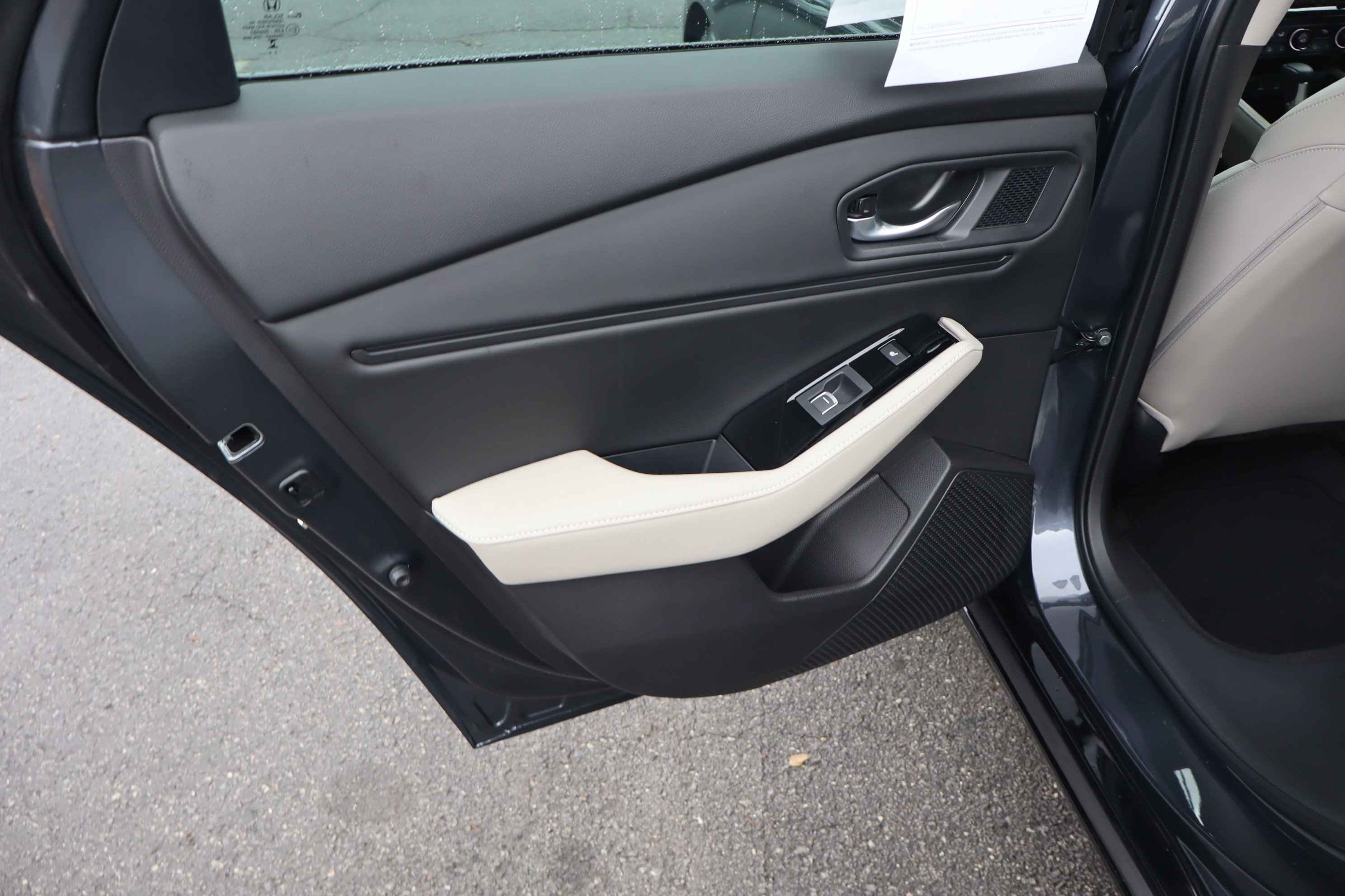 Used 2025 Honda Accord Touring image 31