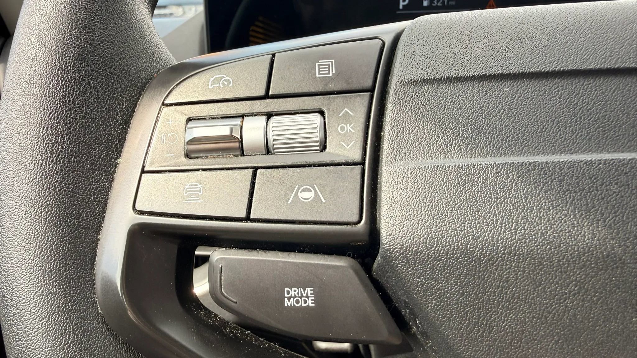 Used 2025 Kia K4 image 19