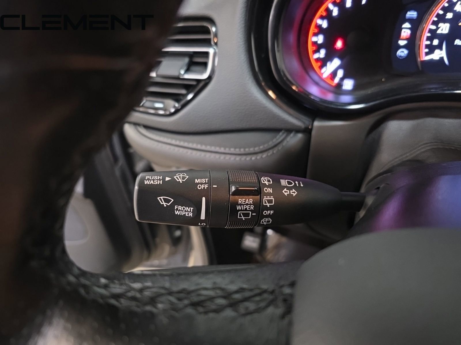 Used 2021 Dodge Durango SXT image 18