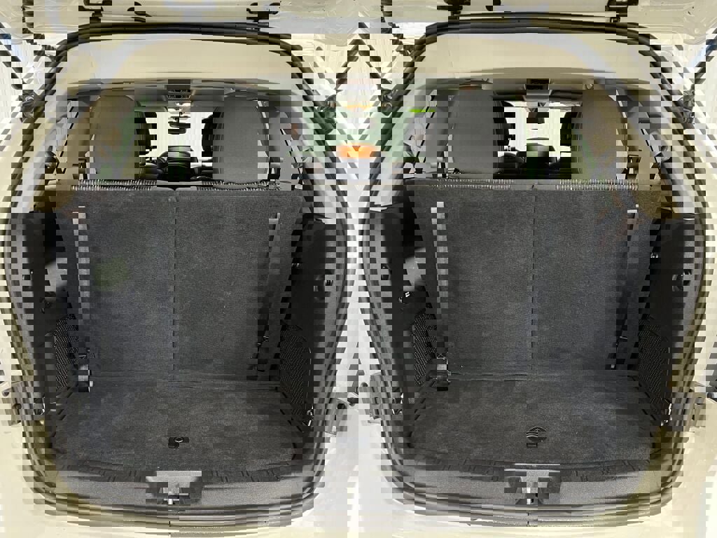 Used 2017 Dodge Journey SXT w/ Comfort/Convenience Group image 8