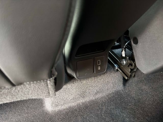 Used 2023 Buick Encore GX Select w/ Sport Touring Package image 16