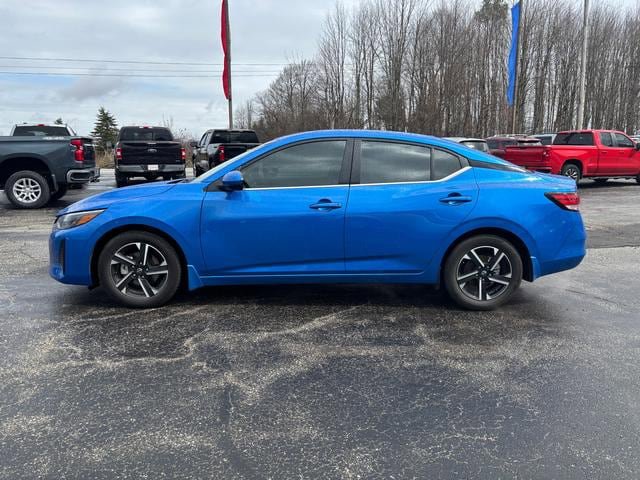 Used 2024 Nissan Sentra SV FWD image 4