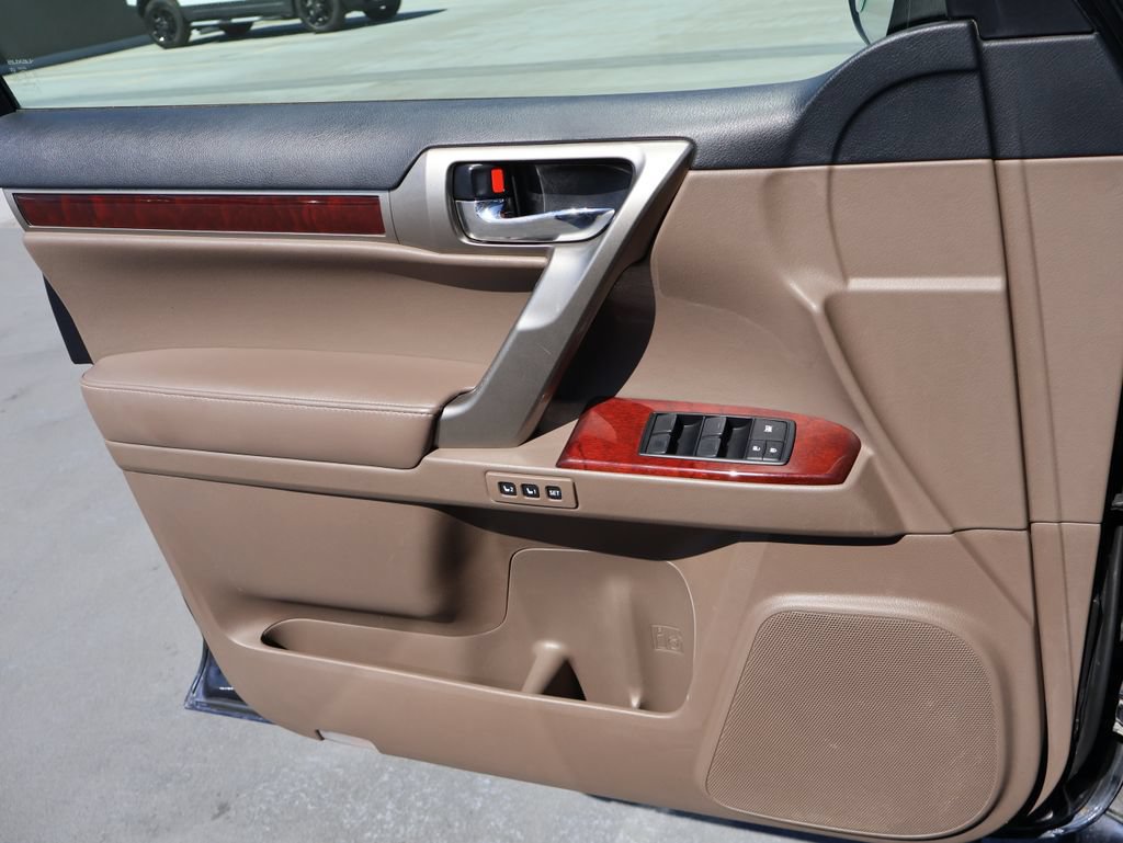 Used 2019 Lexus GX 460 Premium AWD/4WD image 35