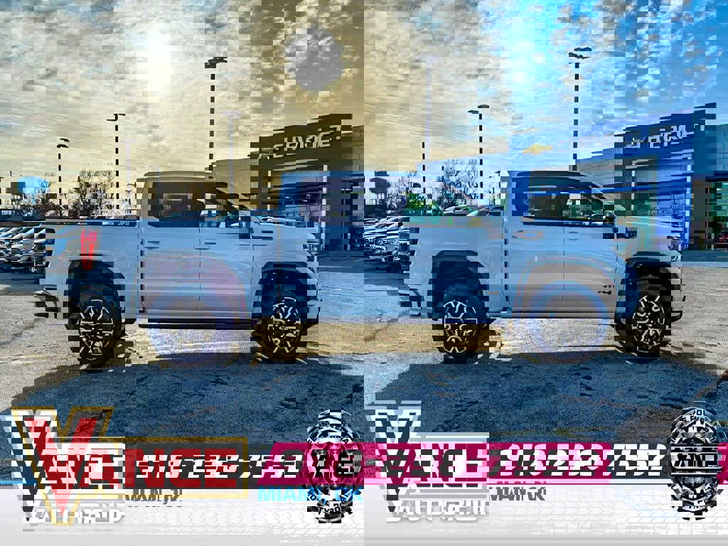 New 2026 GMC Sierra 1500 AT4 w/ AT4 Premium Package image 8