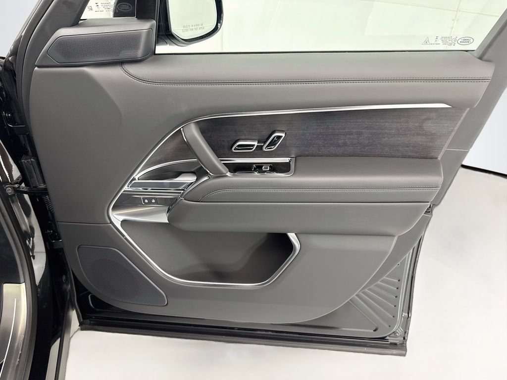 New 2026 Land Rover Range Rover SE AWD/4WD image 25