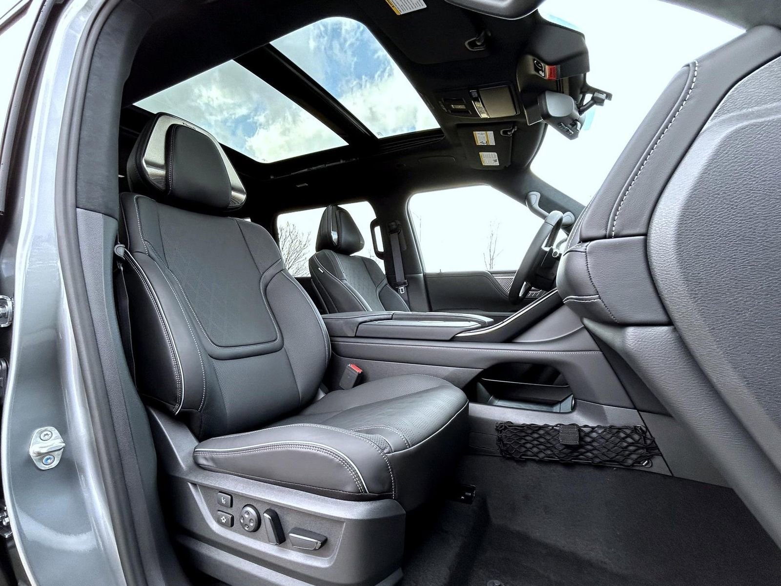 New 2026 INFINITI QX80 Autograph image 15