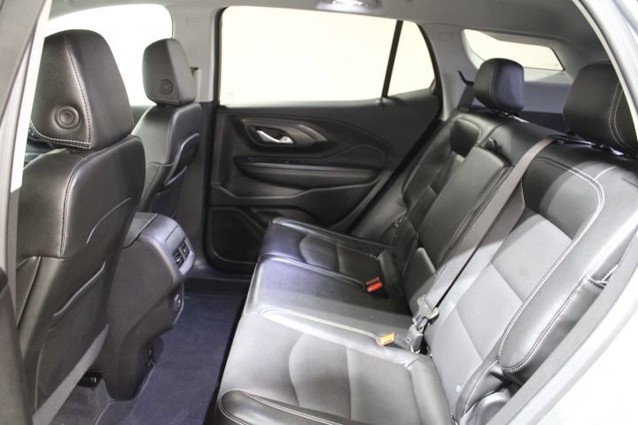 Used 2024 GMC Terrain SLT w/ Infotainment Package II AWD/4WD image 21