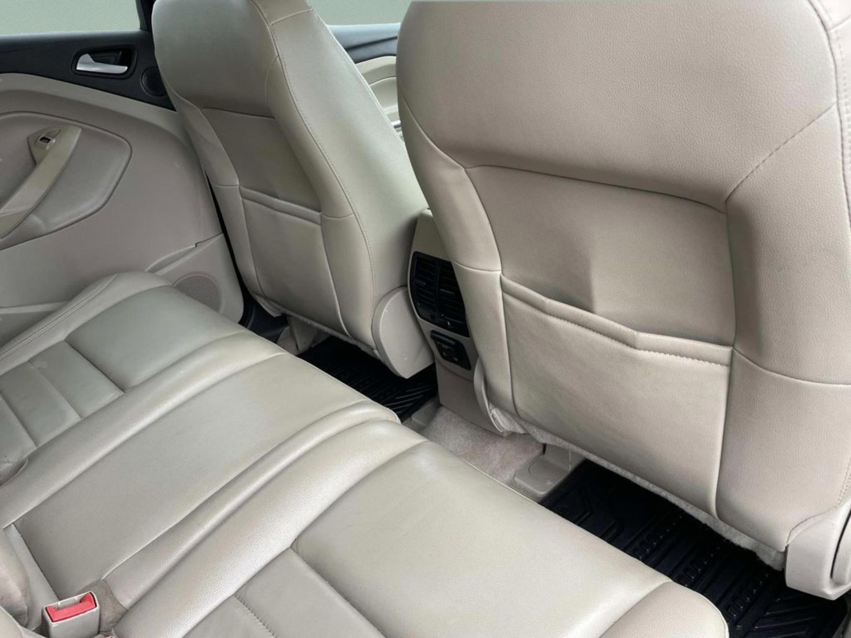 Used 2014 Ford Escape Titanium FWD image 16