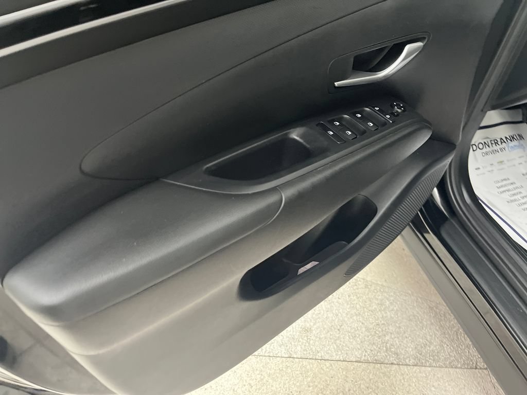 Used 2024 Hyundai Tucson SE AWD/4WD image 11