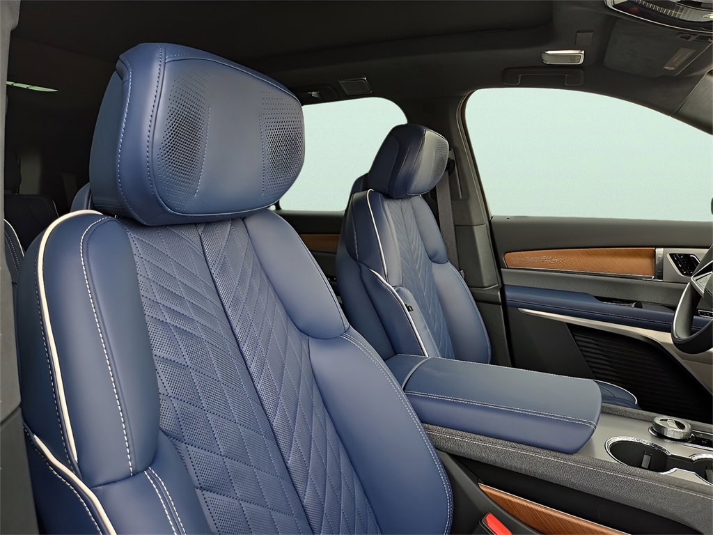 New 2026 Cadillac Vistiq Premium Luxury w/ LPO, Floor Liner Package image 12