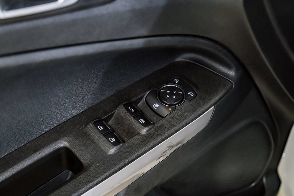 Used 2021 Ford EcoSport Titanium FWD image 44
