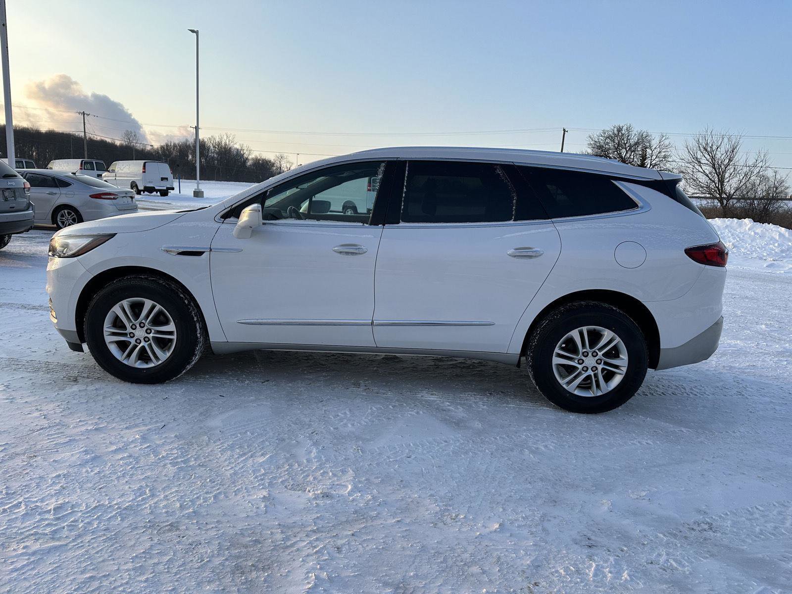 Used 2019 Buick Enclave Premium image 3