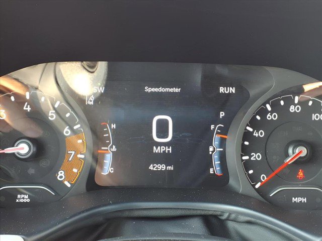 Used 2025 Jeep Compass Limited image 24