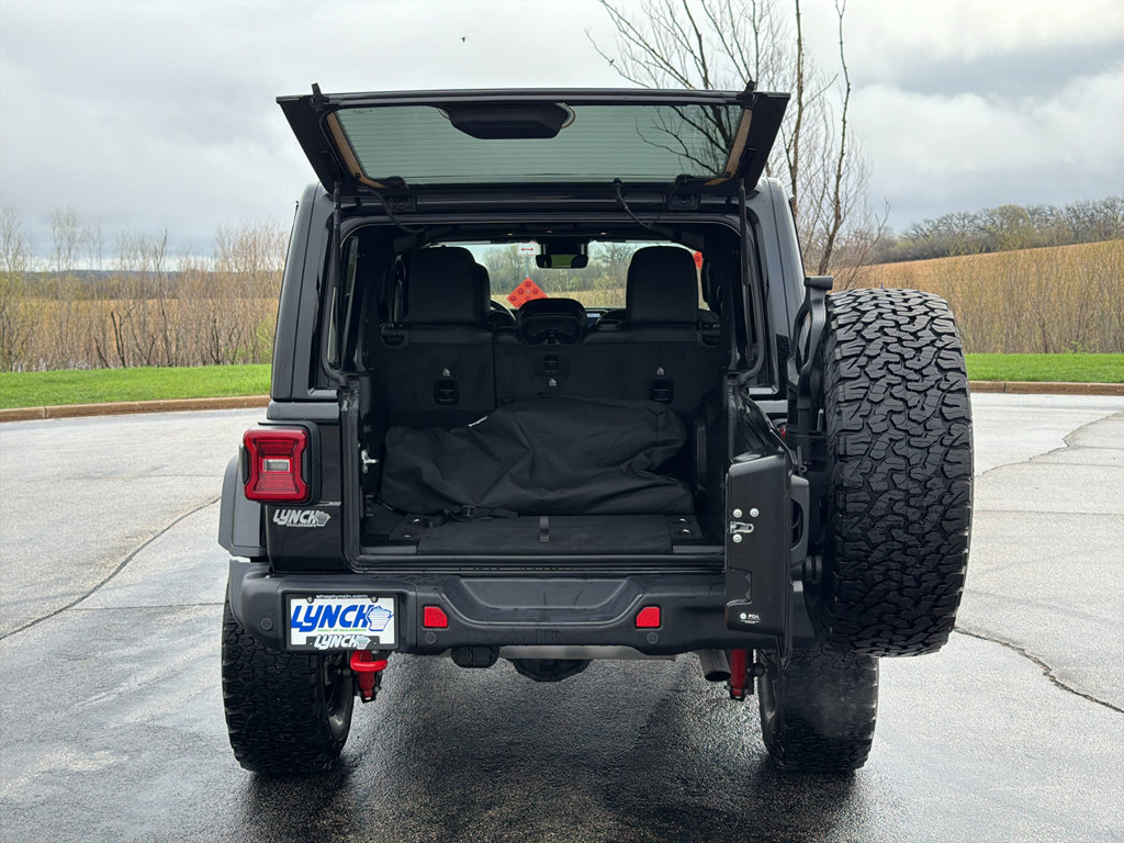 Used 2024 Jeep Wrangler Unlimited Rubicon AWD/4WD image 38