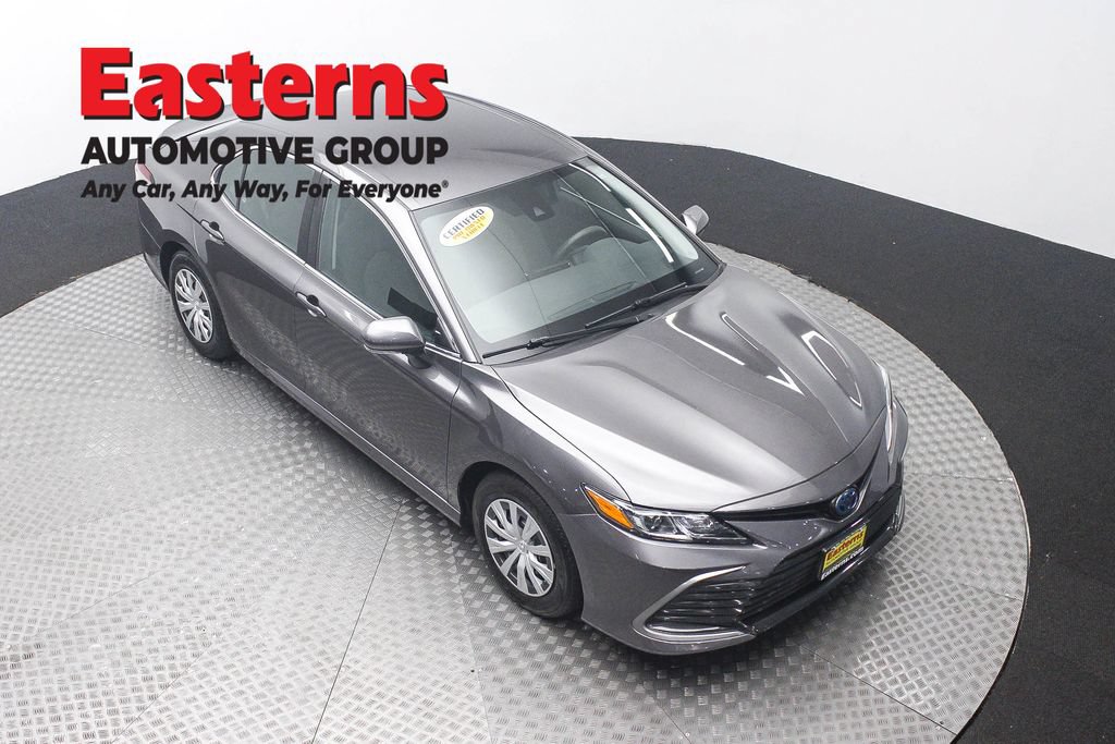 Used 2023 Toyota Camry LE FWD image 3