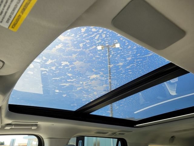 New 2026 Lincoln Navigator L Black Label AWD/4WD image 18