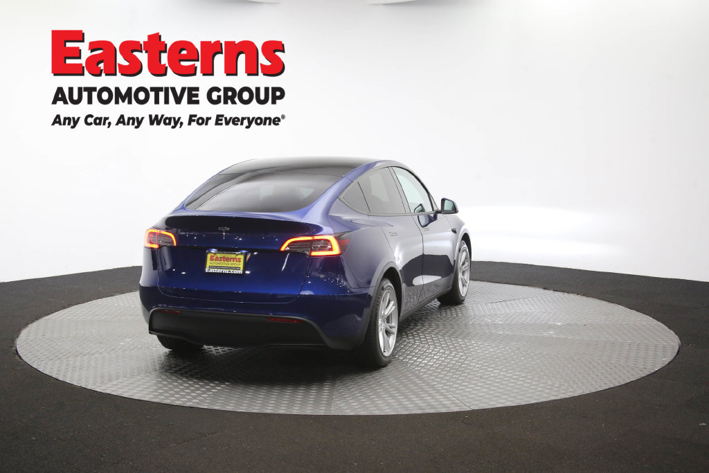 Used 2021 Tesla Model Y Long Range AWD/4WD image 37