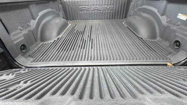 Used 2022 RAM 1500 Laramie w/ Sport Appearance Package image 15