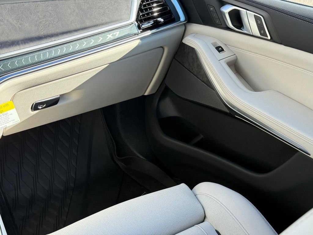 New 2026 BMW X7 xDrive40i w/ Dynamic Handling Package image 10