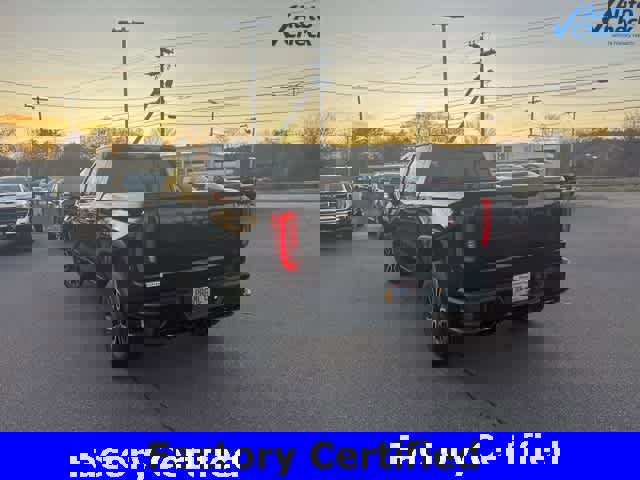 Certified 2022 GMC Sierra 1500 AT4 w/ AT4 Premium Package image 6