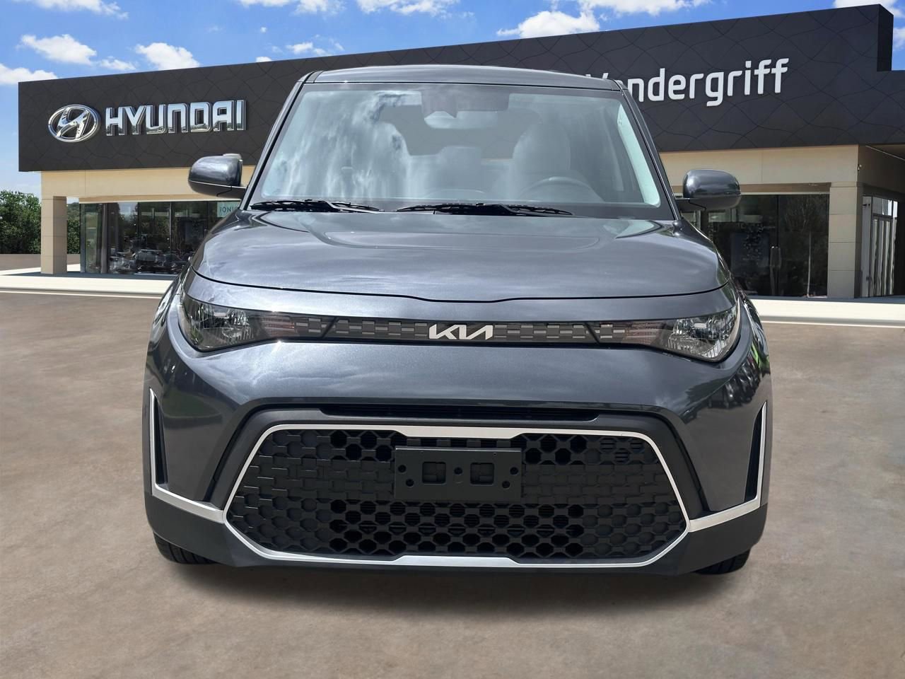 Used 2025 Kia Soul LX image 5