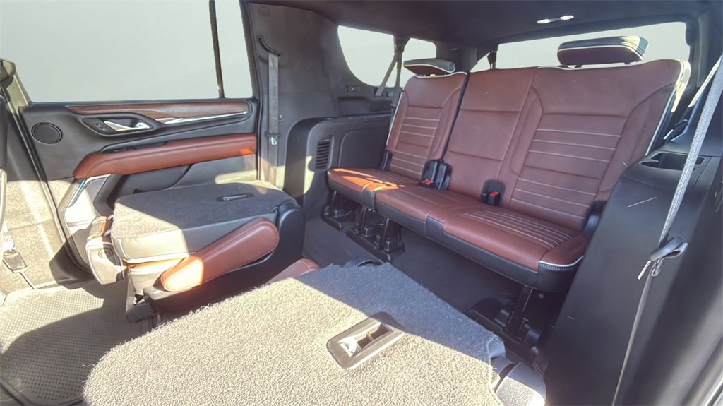 Used 2024 GMC Yukon XL Denali Ultimate image 12