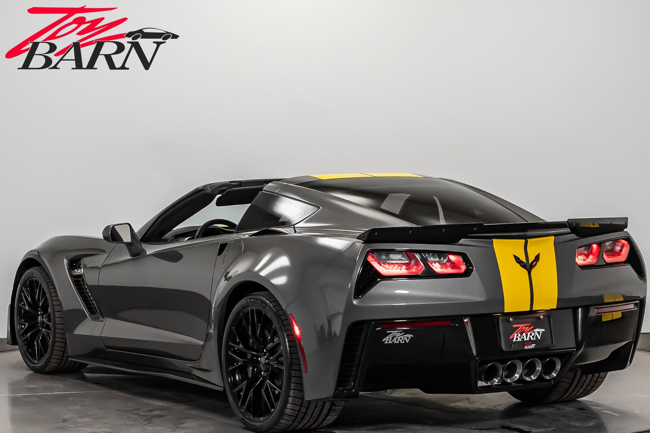 Used 2016 Chevrolet Corvette Z06 w/ 3LZ Preferred Equipment Group video 3