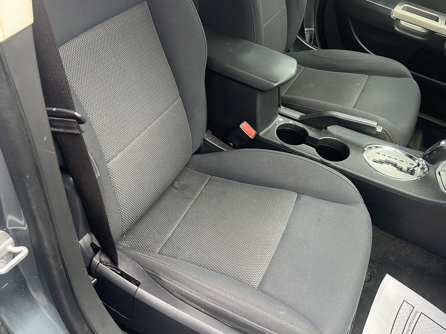 Used 2010 Chrysler Sebring Touring image 27